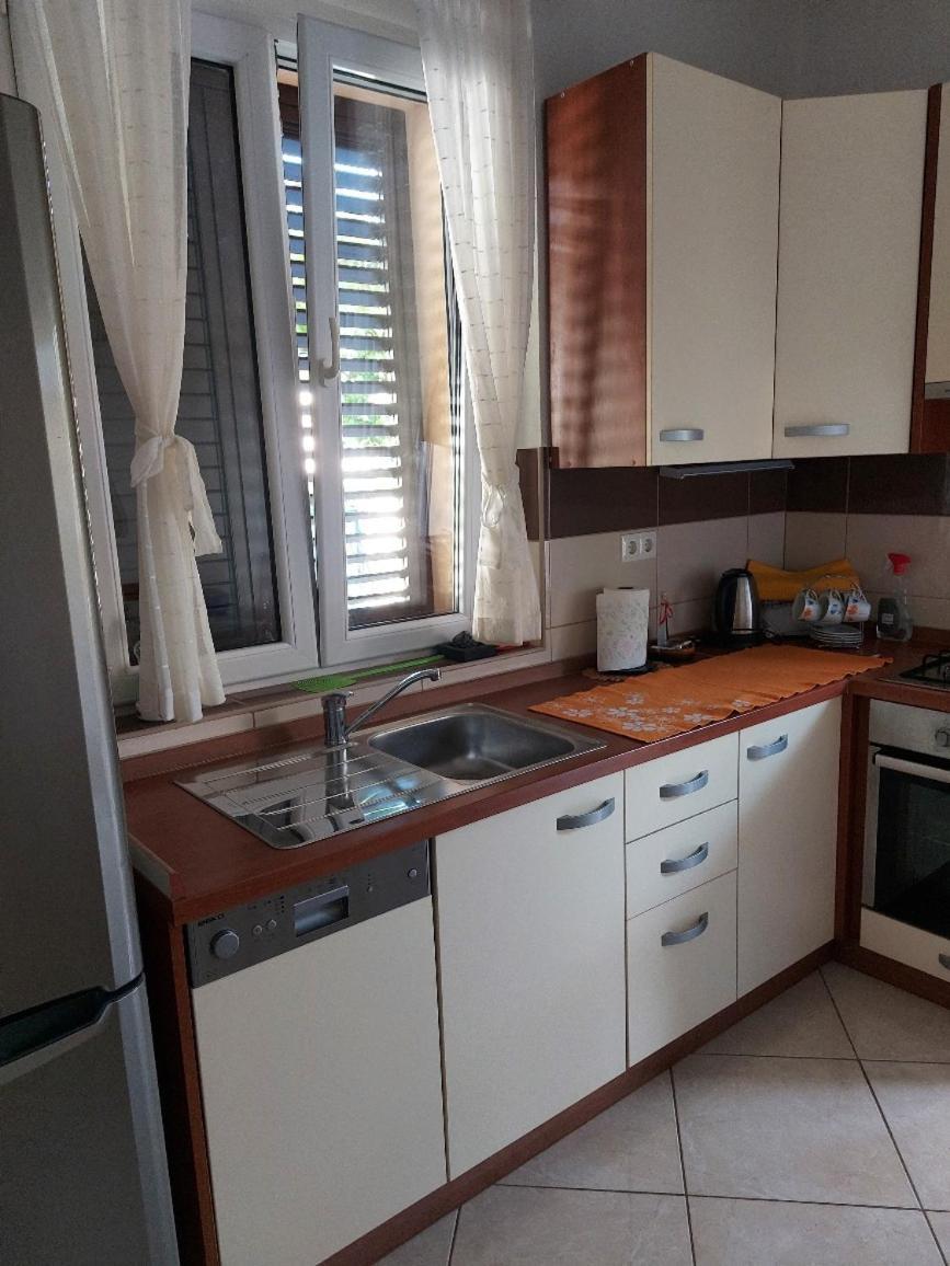 Apartments Nela Jelsa  Room photo